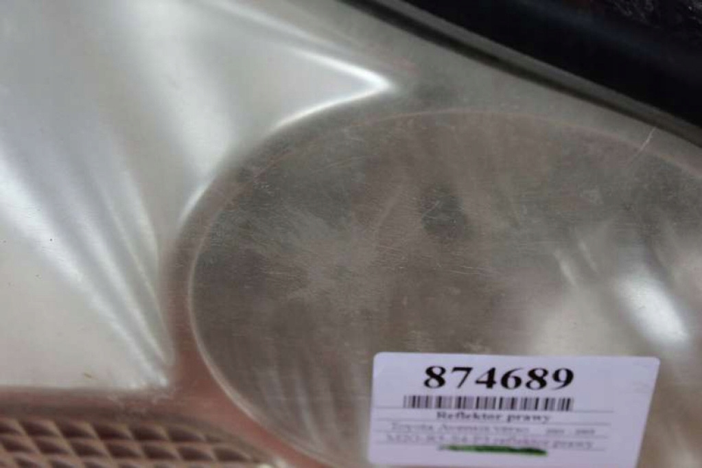 фото №12, Фара правый лампа перед eu 44-33 toyota avensis verso 01-03