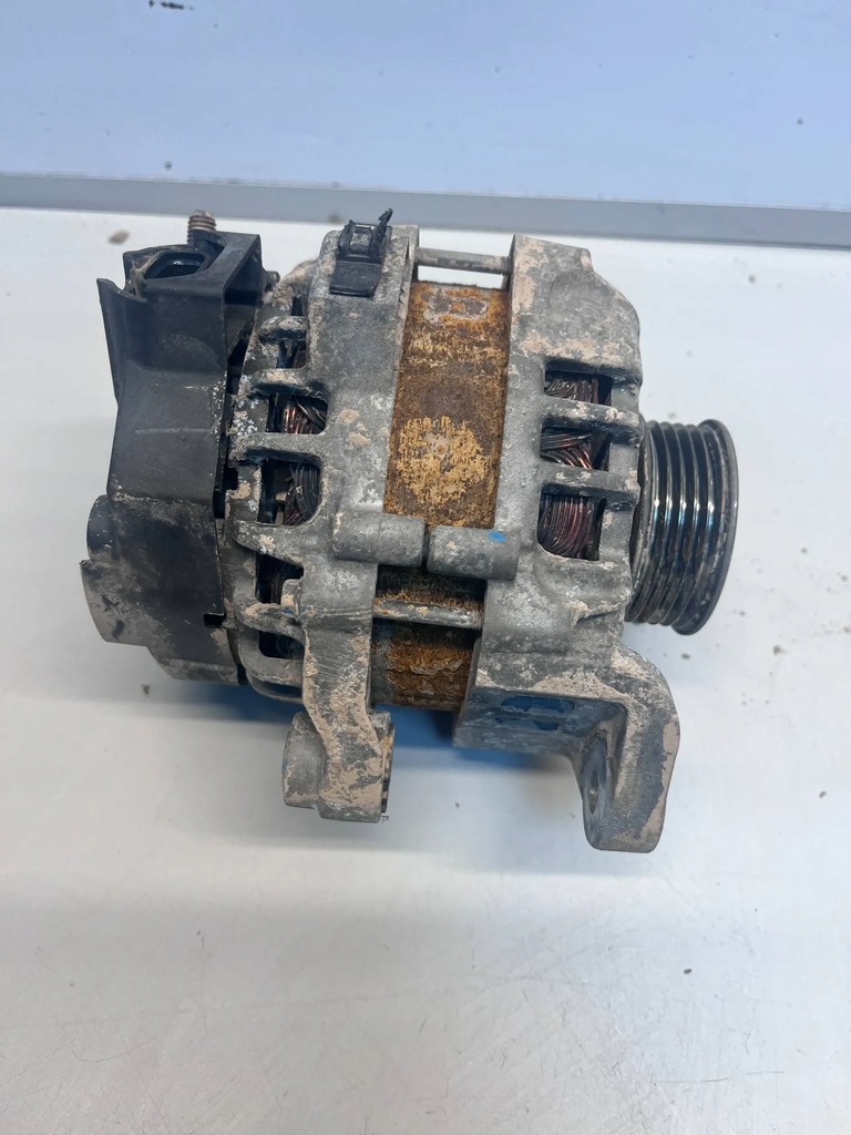 фото №1, Hyundai i10 2015 генератор komp-letny