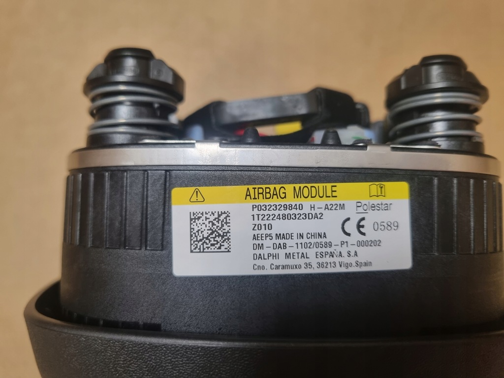 фото №8, Polestar 2 панель приладів консоль оригінал подушка безпеки подушка водій пасажир