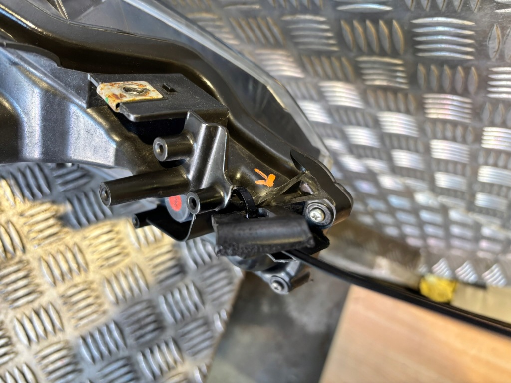 фото №12, Лампа перед левая full led toyota chr lift 81150-f4180-00