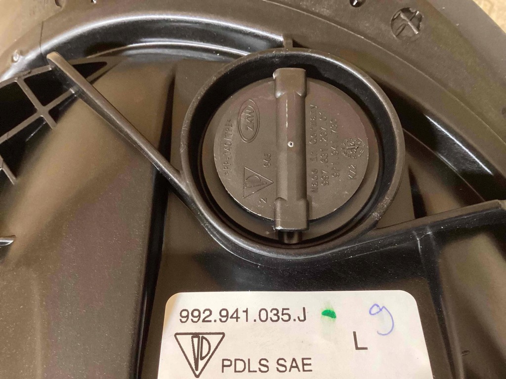 фото №16, Porsche 911 992 лампы левая правая pdls sae 992941036j 992941035j 992941572bh