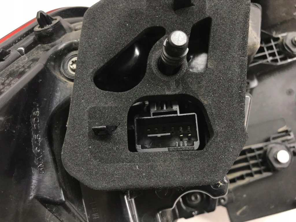 фото №12, Vw tiguan 5na лампа права задня iq light led 5na945208j