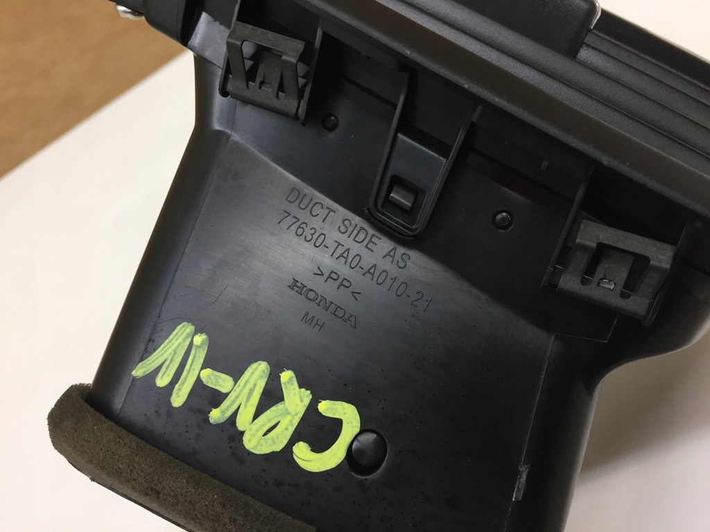 фото №7, Решётка обдув консоли правая honda cr-v iv 77630-ta0-a010-21