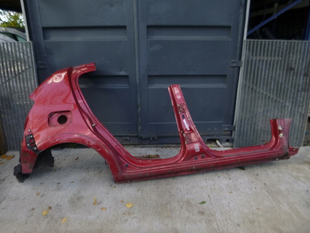 фото №1, Sandero i stepway 08- крыло задний правый порог bok