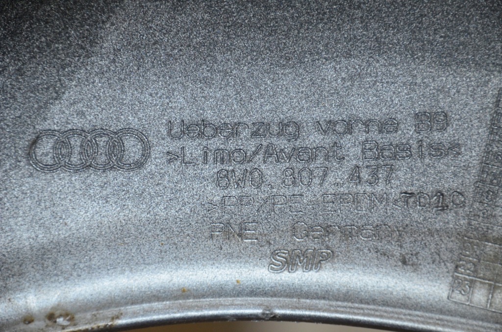 Audi a4 8w0 бампер передний 8w0807437 6pdc sprysk. с Разборки