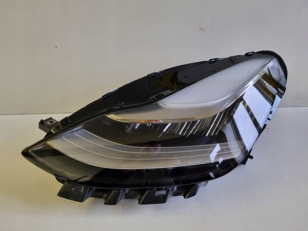 Купить Фара левая перед передняя tesla model 3 led 1077375-00-c