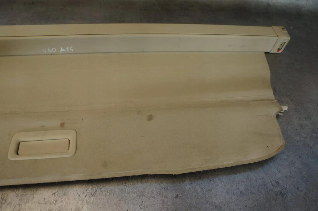 фото №5, Шторка багажника задняя задняя светлая volvo v60 i