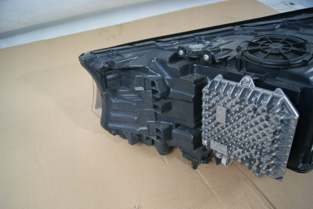 фото №11, Комплектная лампа перед laser bmw g11 g12 7483912