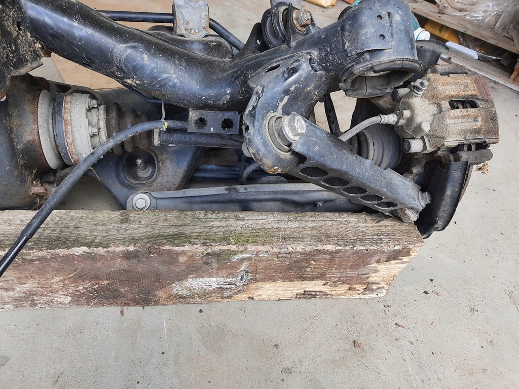 фото №11, Bmw x1 e84 2.0i lift xdrive балка підвіска oś