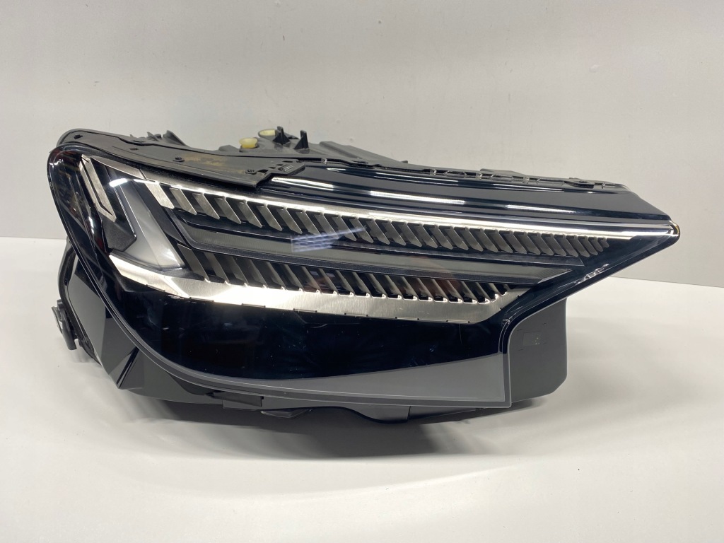 фото №1, Лампа права перед передня full led matrix audi q4 e-tron 89a