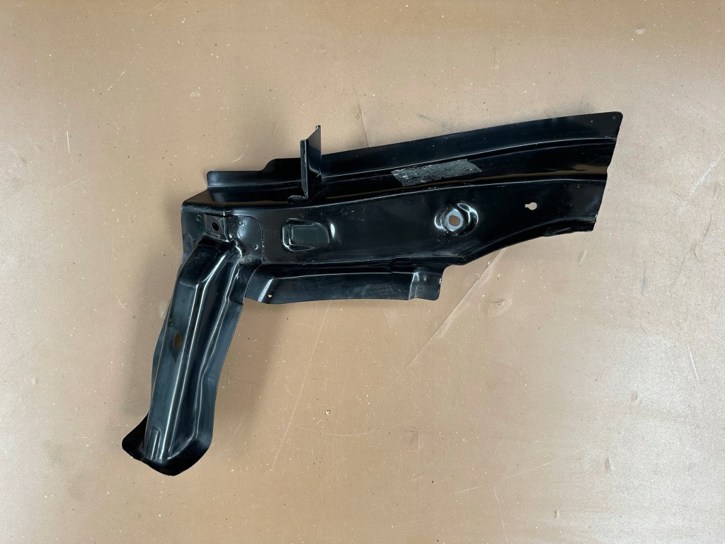 фото №1, Kia venga 09-18r кронштейн лівий підкрилок