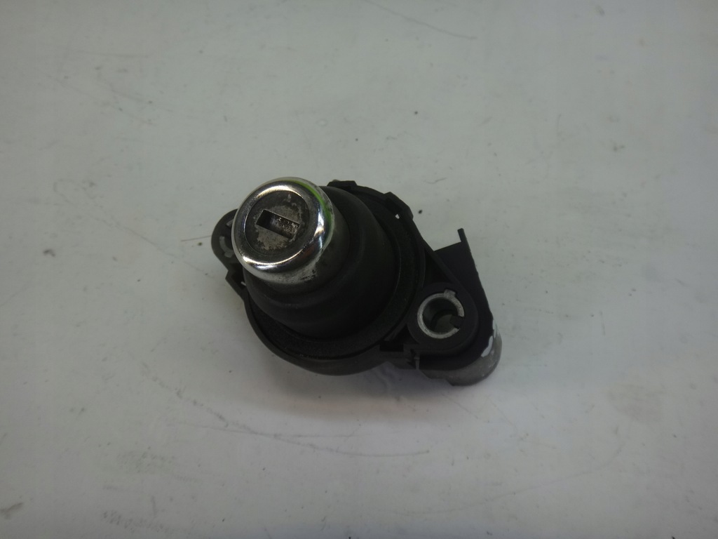 фото №5, Вкладка замок кришки задня задній bmw 7 e65 e66