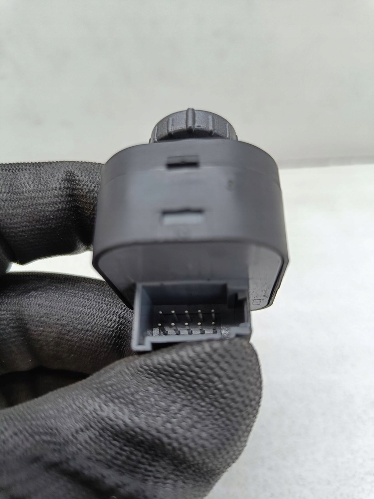 фото №6, Volkswagen phaeton 2006 кнопка регулировки зеркал боковых