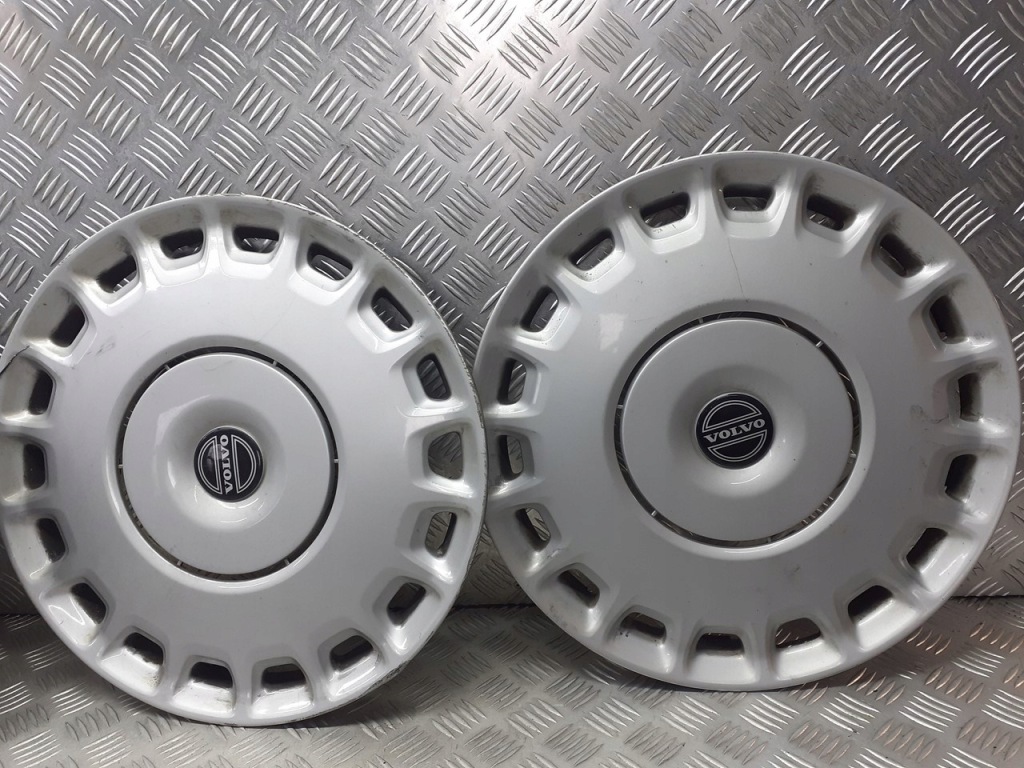 Колпаки оригинальные комплект r 15 volvo v50 2.0 d 30714075 Недорого