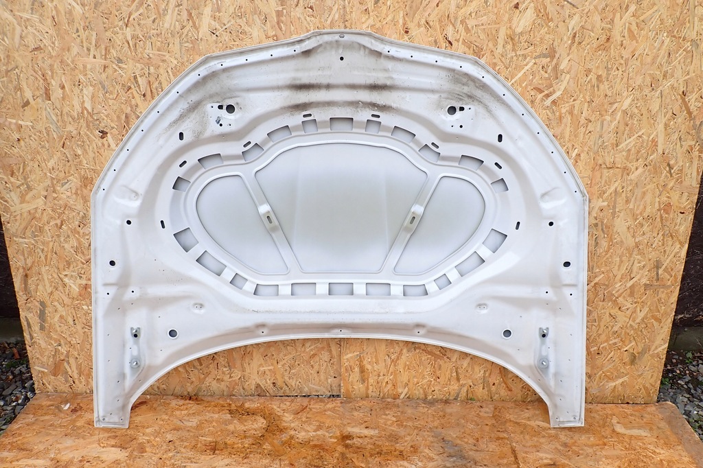 фото №13, Skoda octavia iv 2019- крышка капот двигателя