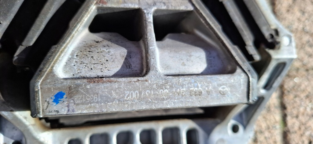 Купить Mercedes integro intouro setra 400 подушка подшипник двигателя a6322410013