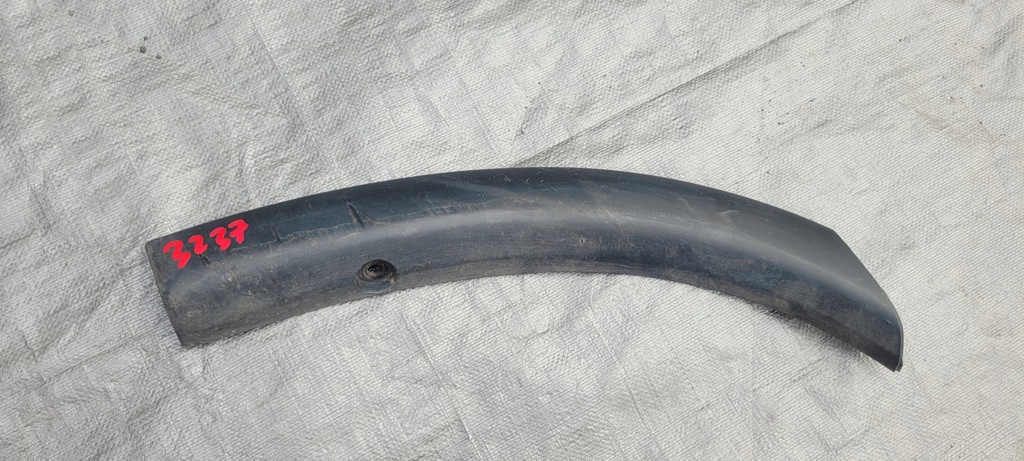 фото №1, Mitsubishi outlander iii 3 накладка правый задняя