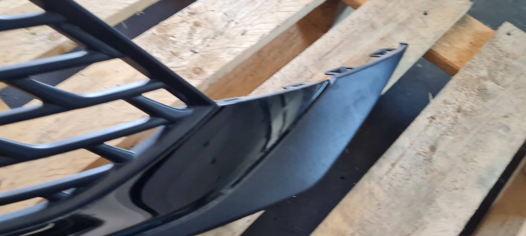 фото №7, S3 8y a3 lift решётка решётка радиатора бампера sline czarna правый перед 8y0807682j