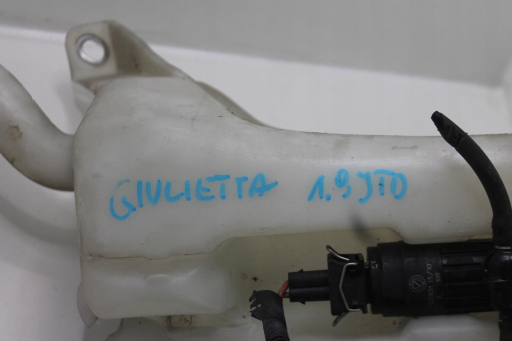 Бачок омивача alfa romeo giulietta 10-20 Доставка