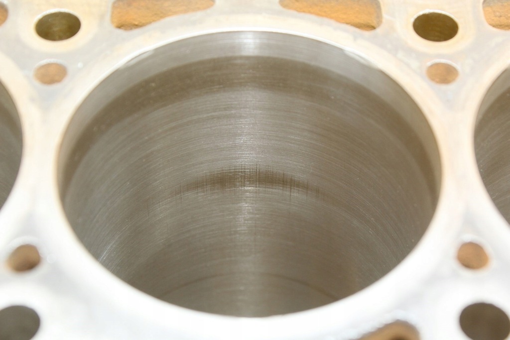 фото №13, Блок двигателя audi tt 8n s3 8l vw golf iv seat leon i 1.8 t ajq 06a103021c