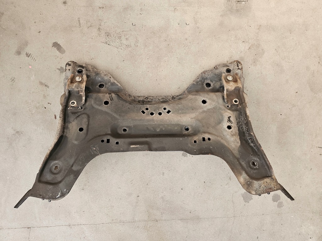 фото №5, Peugeot 3008 i балка подрамник двигателя подрамник