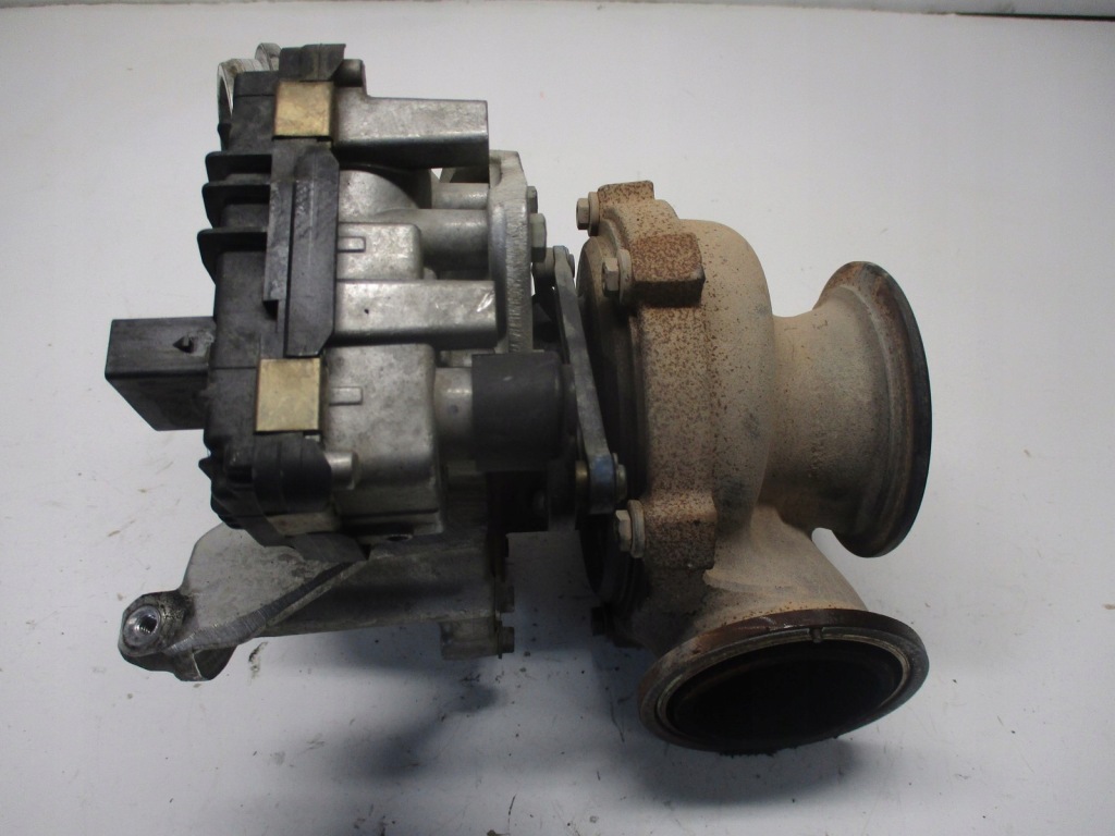 фото №1, Турбонагнетатель bmw x6 f16 3,0d 7823202