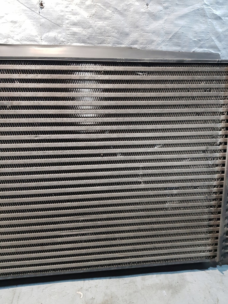 Радиатор интеркулер 3c0145803e vw passat b6 2.0 tdi Оригинал