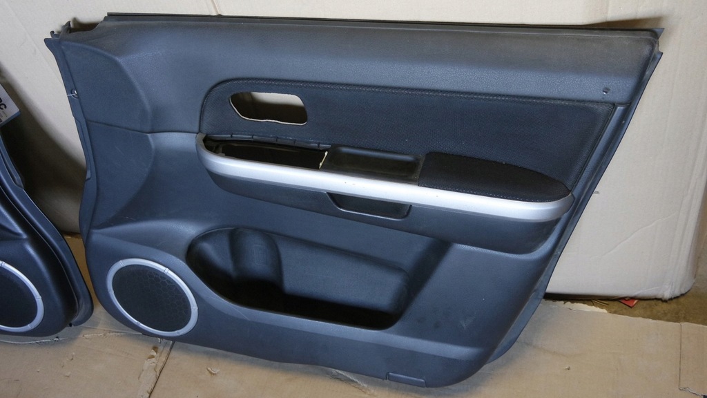 фото №4, Оббивка обшивка двері suzuki grand vitara 10r.