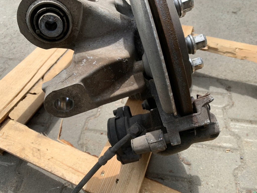 фото №15, Ford mustang mach-e rwd 75.7kwh поворотный кулак диск суппорт левый задняя