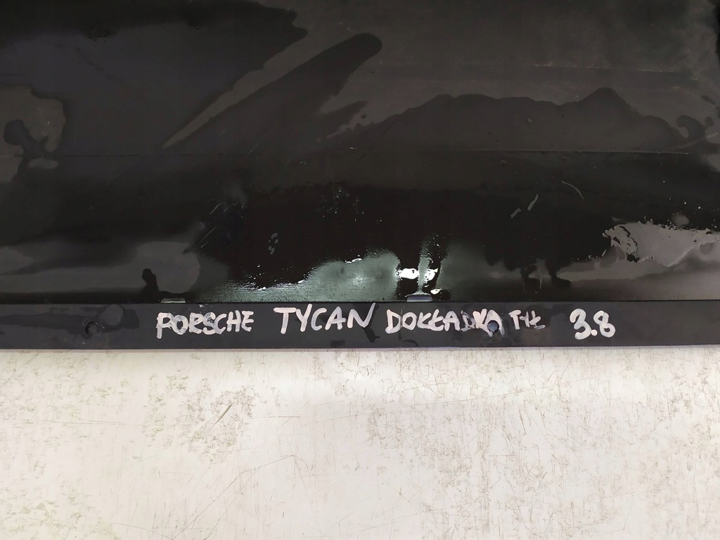 фото №9, Накладка дифузор бампер задня porsche taycan 9j1 9j1807983f