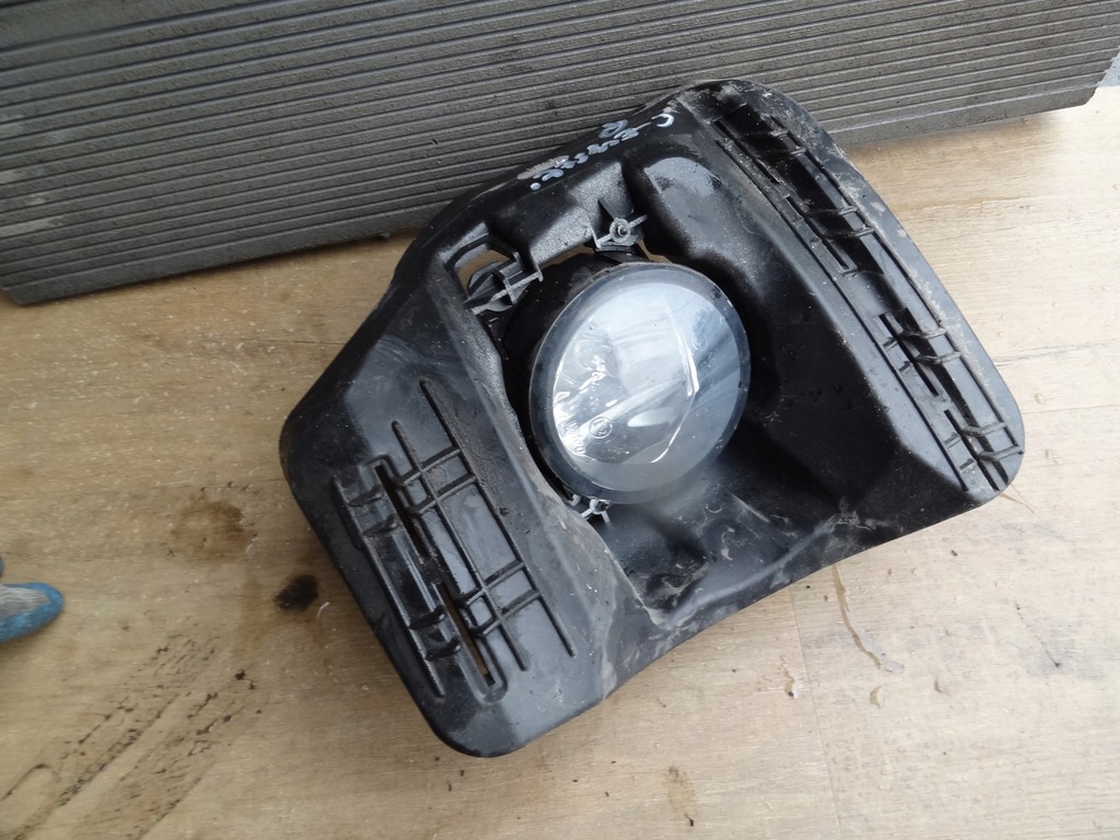 фото №1, Citroen c-elysee 2015 протитуманна фара правий + кронштейн