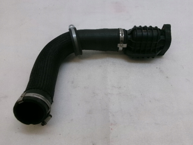 фото №5, Citroen c3 ds3 peugeot 307 1.4 hdi шланг труба воздуха 9687261180