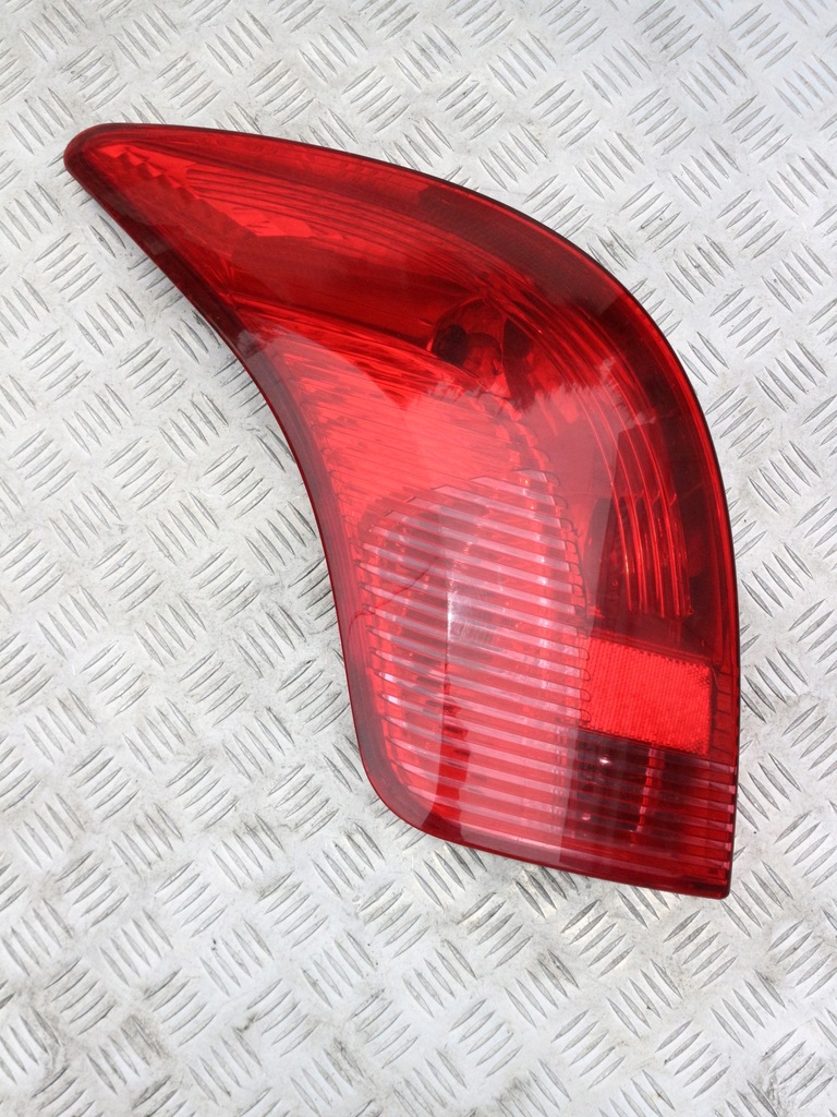 фото №1, Peugeot 308 i sw лампа задняя левая 96814447xt