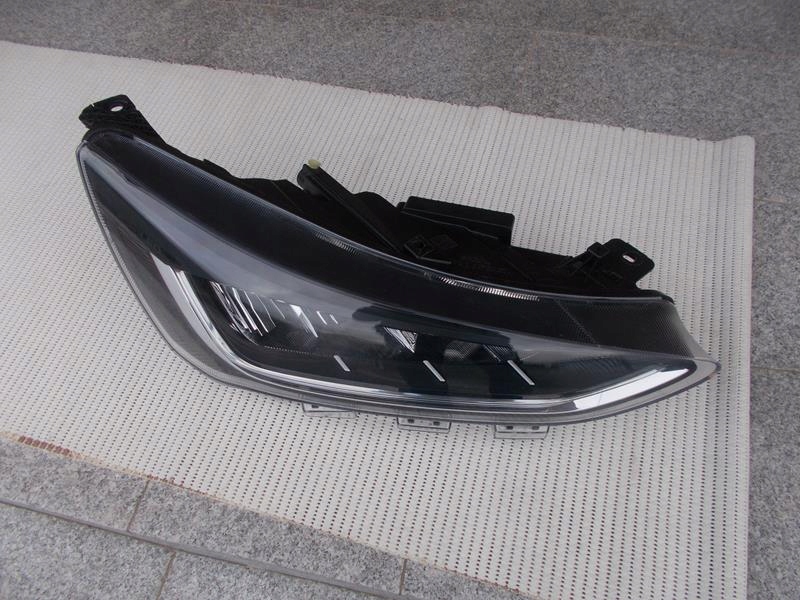 Купити Ford focus mk4 рестайлінг  правий фара передня full led