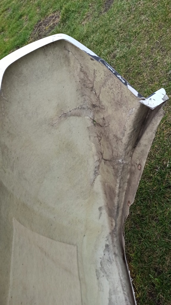 Спойлер вітровик iveco daily sprinter master ducato Недорого