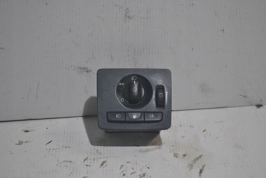 Купити Панель перемикачів світло кришка пального volvo v50 19206