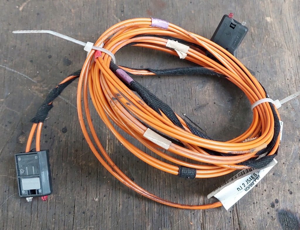 фото №1, Mercedes w220 волоконно-оптический кабель жгут 2 штекеры