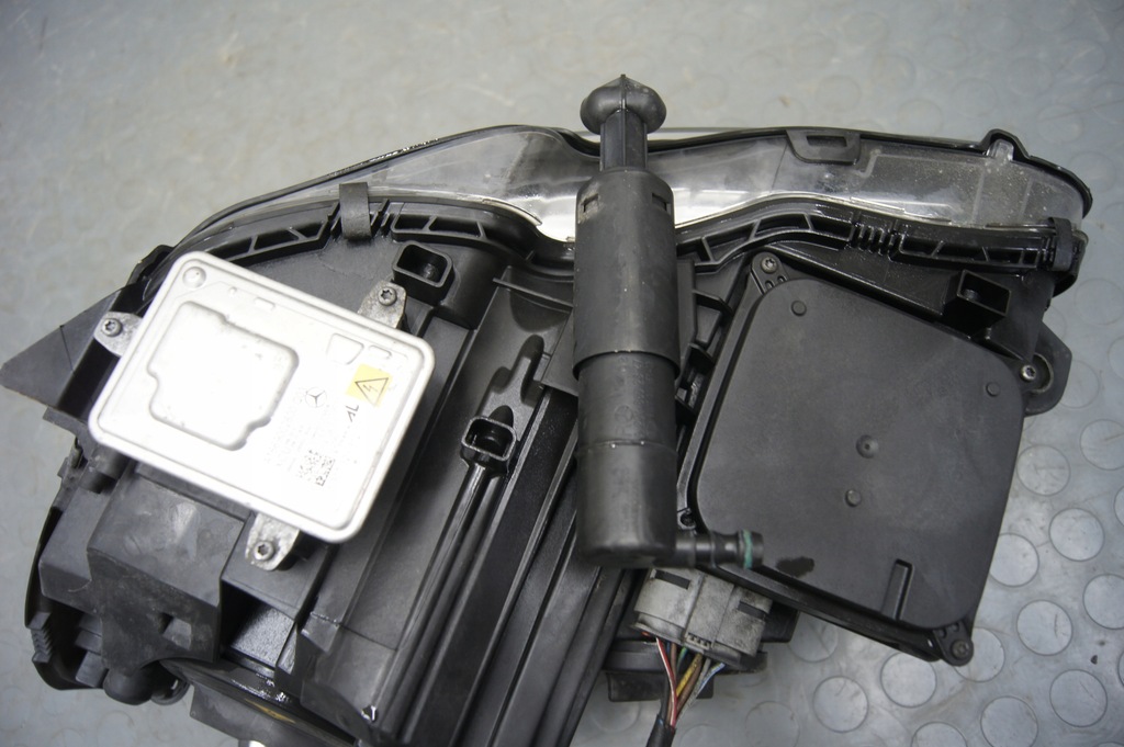 фото №15, Лампи лампа права ліва передня перед bixenon ils w 204 lift