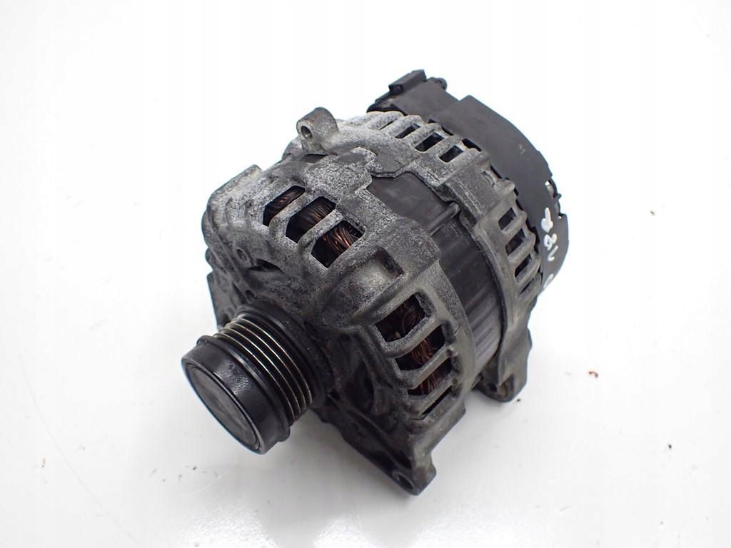 фото №1, Генератор оригинал mercedes b-klasa w246 w176 1.6 cgi 18r