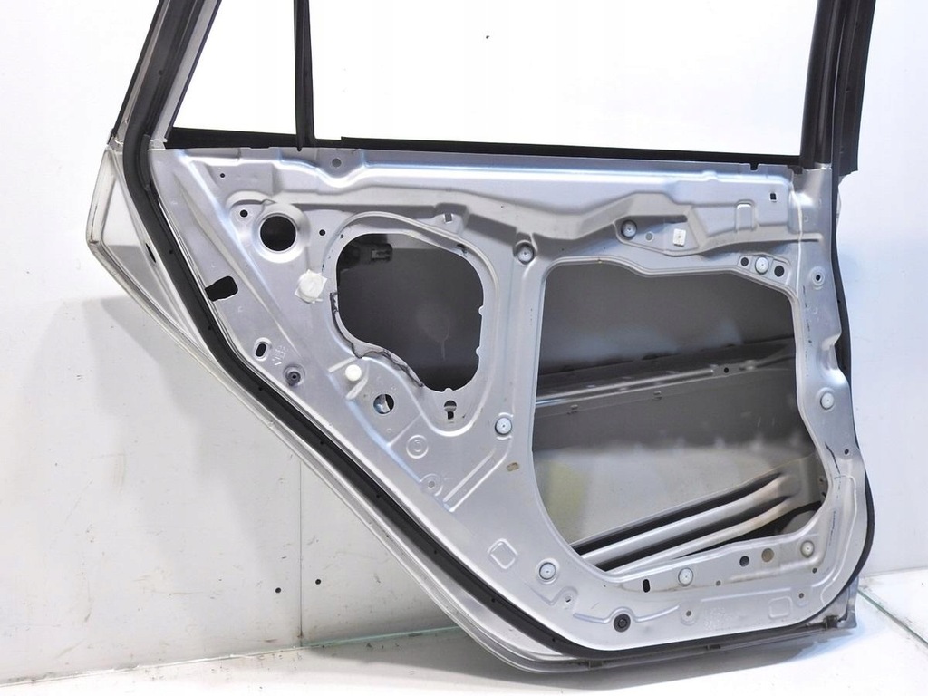 фото №8, Двері лівий задня 22v mazda 6 gh hb