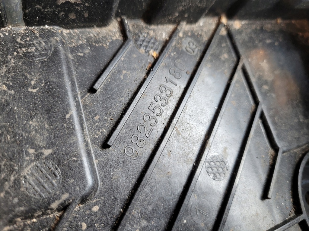 фото №3, Основа акумулятор psa 9823533180