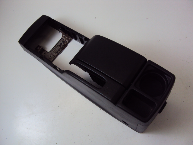 фото №1, Подлокотник mazda 5 2.0 d 05-