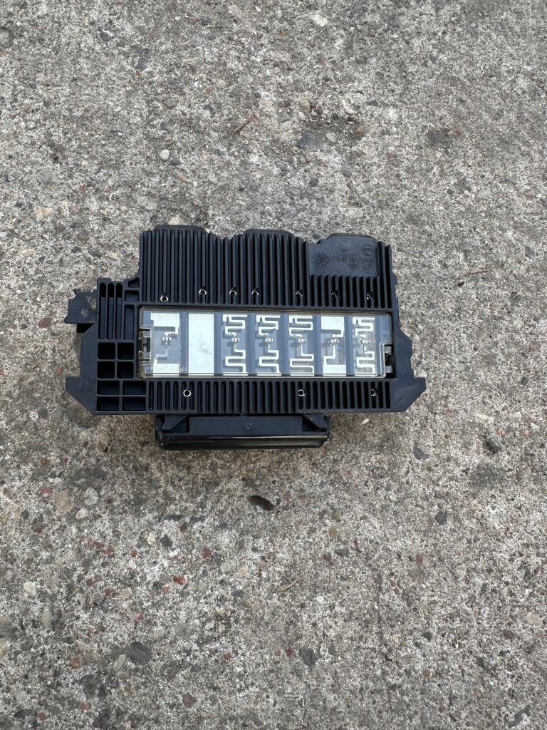 Купить Peugeot expert ii 2007-2012 jumpy предохранители аккумулятор модуль 1400550780