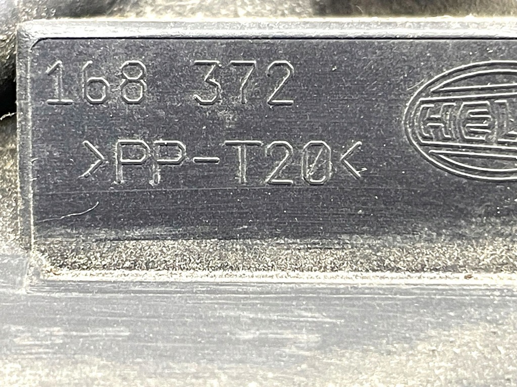 фото №13, Opel insignia a 2010 права сторона лампа задня