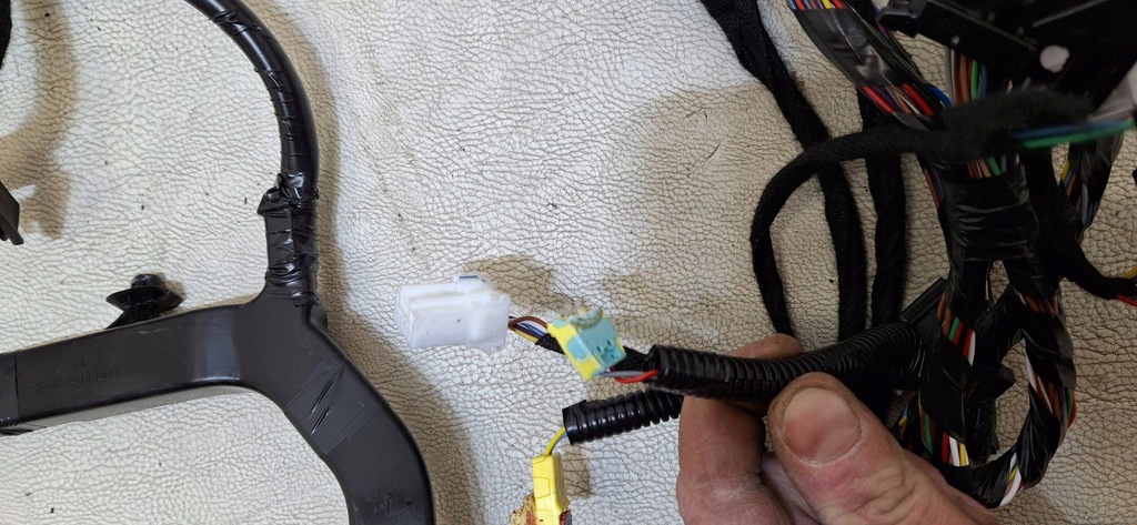 фото №5, Жгут электропроводка провода tesla model y p2489040-04-b