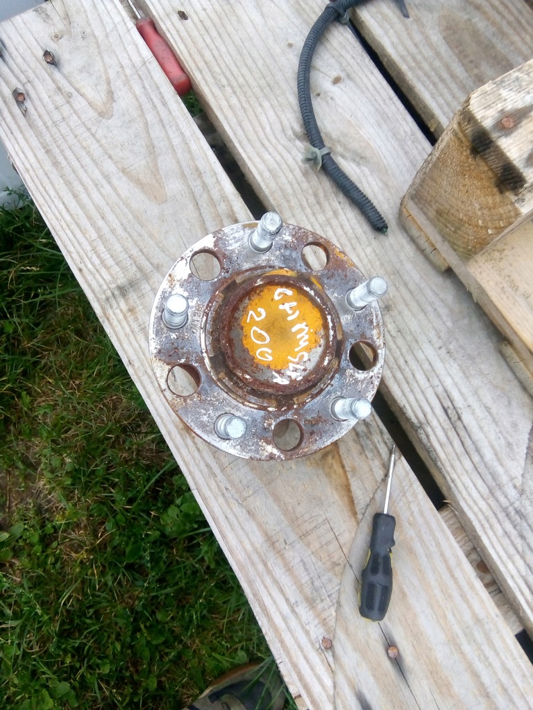 фото №1, Ступиця задня chrysler 200