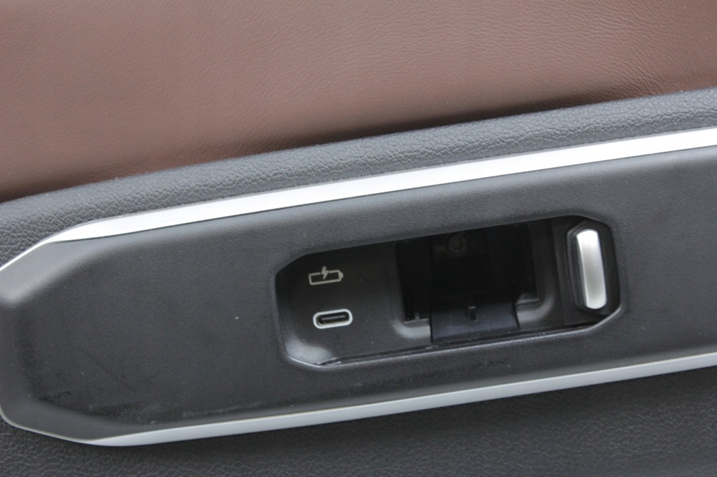 фото №14, Сиденья комфорт заднее сиденье обшивки full 7os 3rzędy bmw g07 x7 merino coffee массаж