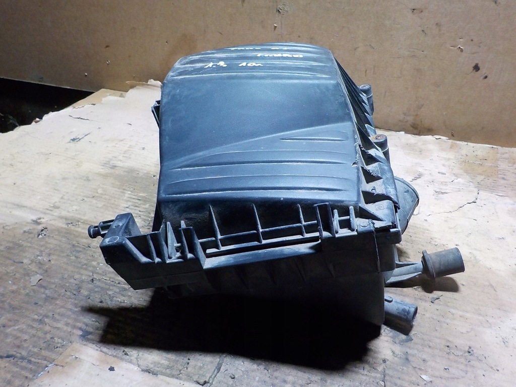 фото №5, Корпус фильтра воздуха opel combo 10r 13270896