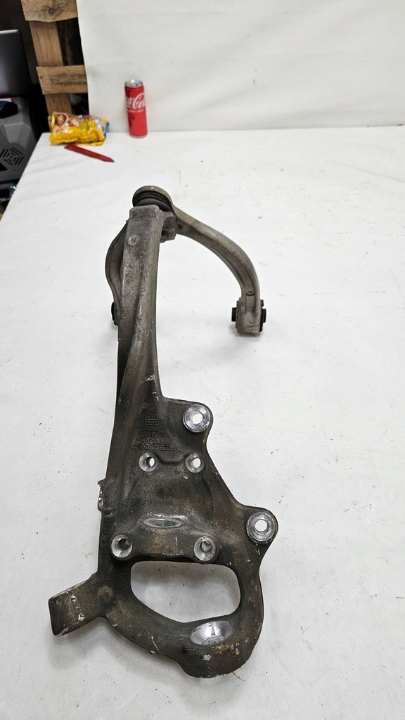 фото №4, Поворотный кулак рычаг правый mercedes c-klasa w205