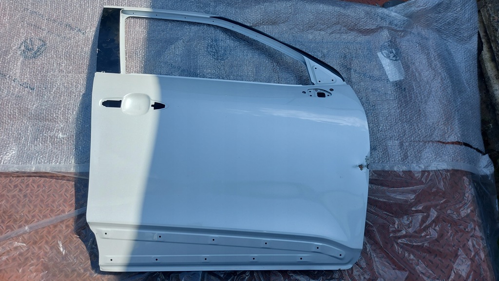 фото №1, Дверь правый перед toyota yaris cross 21-